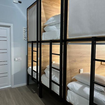 Hostel O2 Алмати Екстер'єр фото