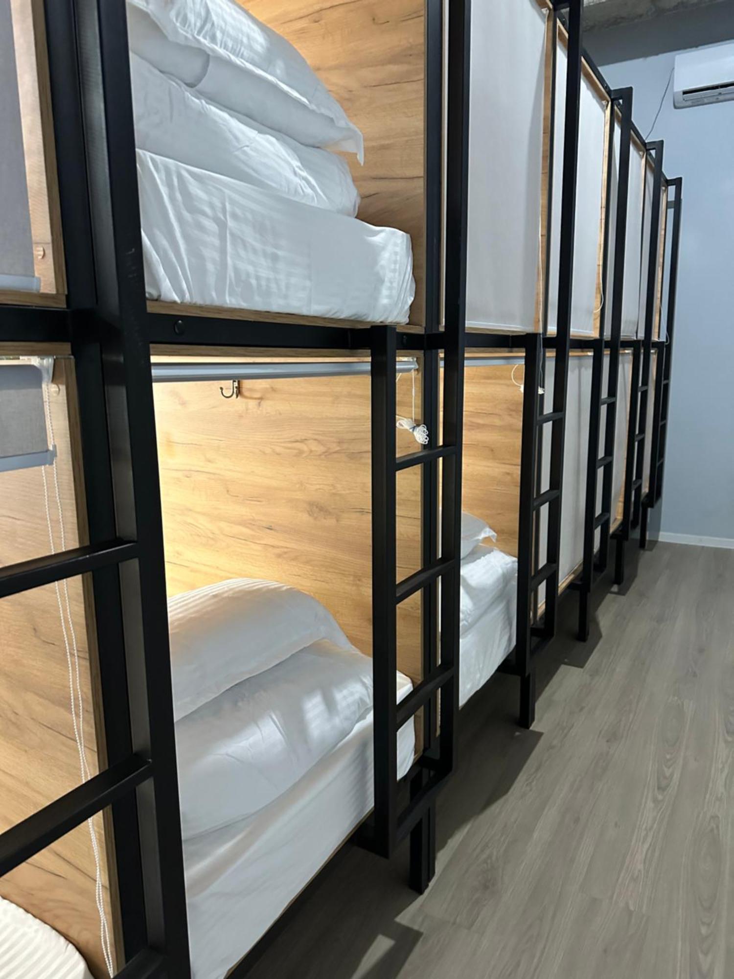 Hostel O2 Алмати Екстер'єр фото